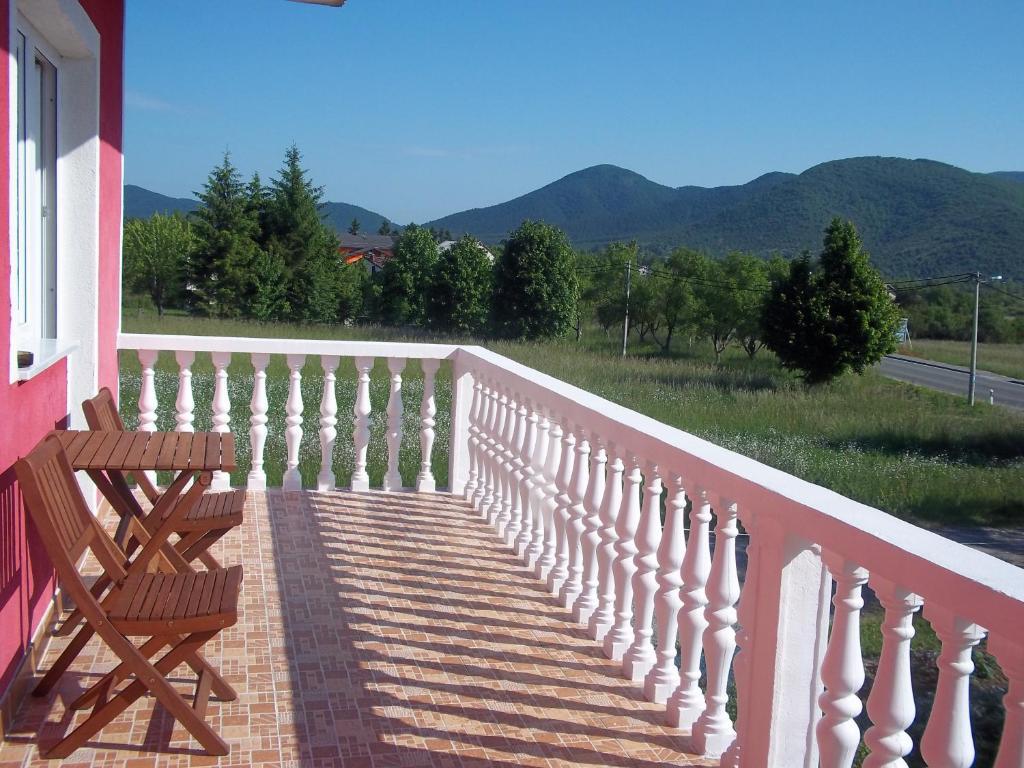 Hotel House Rapo Korenica Exterior foto